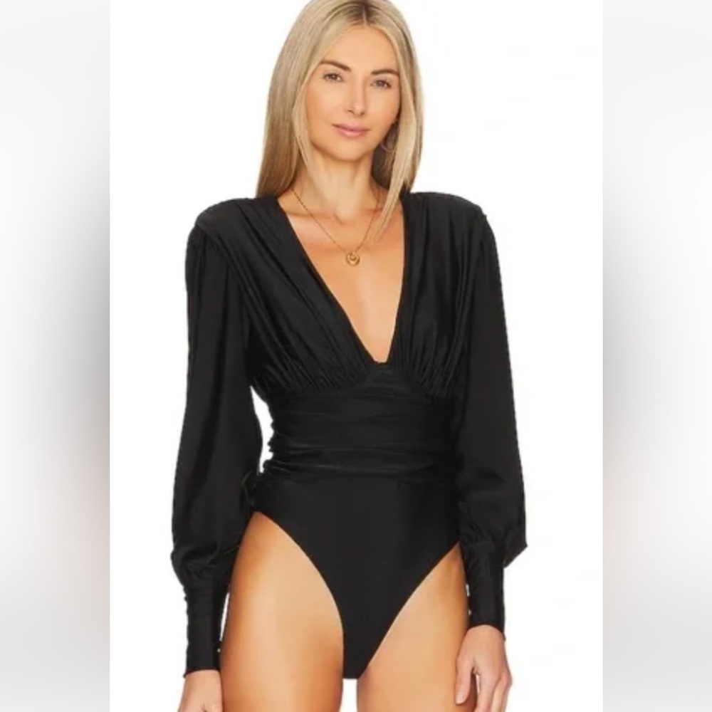 NWT Steve Madden Kali bodysuit in black